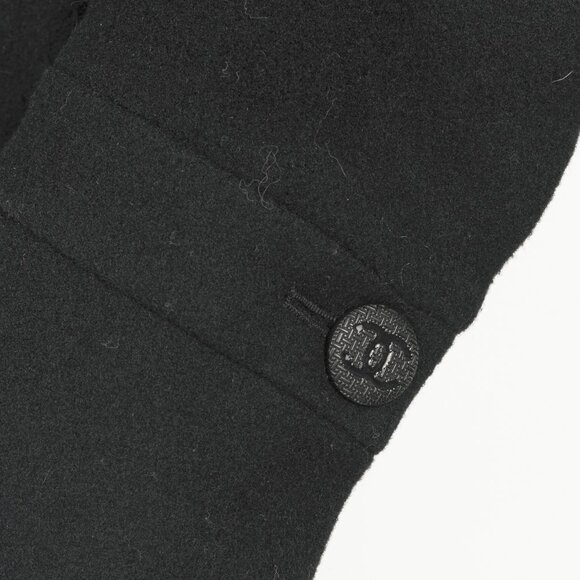 Chanel Black Wool-Blend Panelled Buttoned-Chain Blazer - Picture 6 of 12